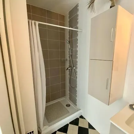 Proche Tram A: 3 Personnes, Balcon, Wifi Gratuit Apartmán *