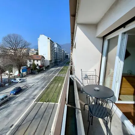 Proche Tram A: 3 Personnes, Balcon, Wifi Gratuit Apartman Grenoble